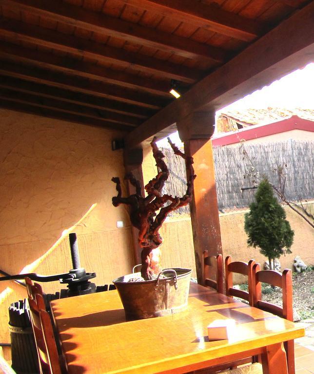 Casa Rural La Prensa De Vino Hotell San Esteban De Gormaz Exteriör bild